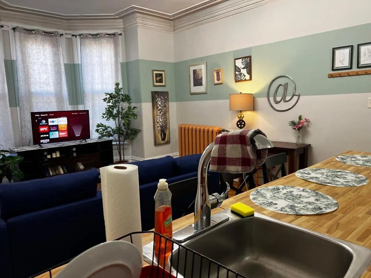 Apartment Timeless Comfort Downtown Halifax Living, Unit 2