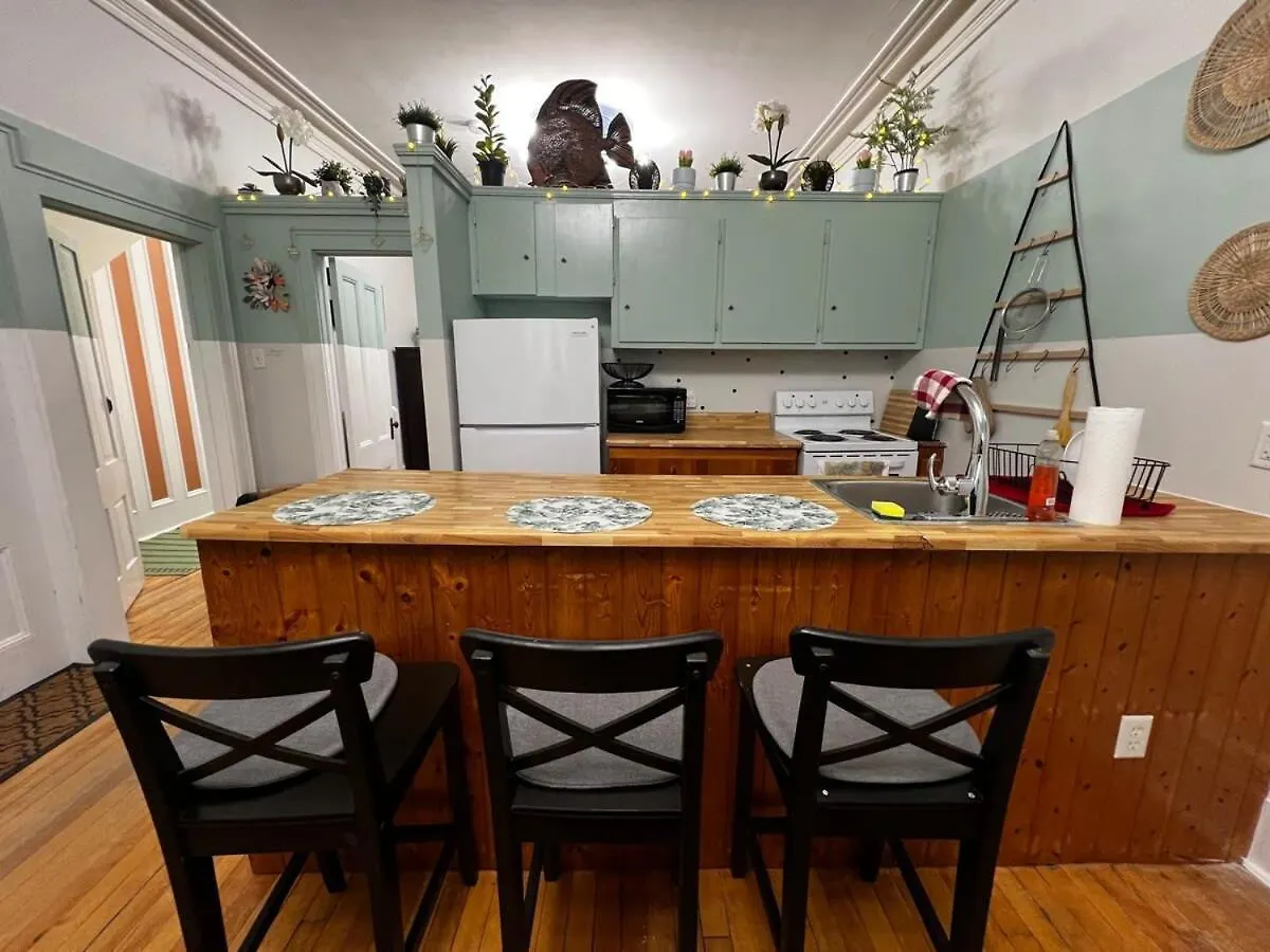 Apartment Timeless Comfort Downtown Halifax Living, Unit 2